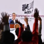President Sheinbaum points to the press at her morning briefing