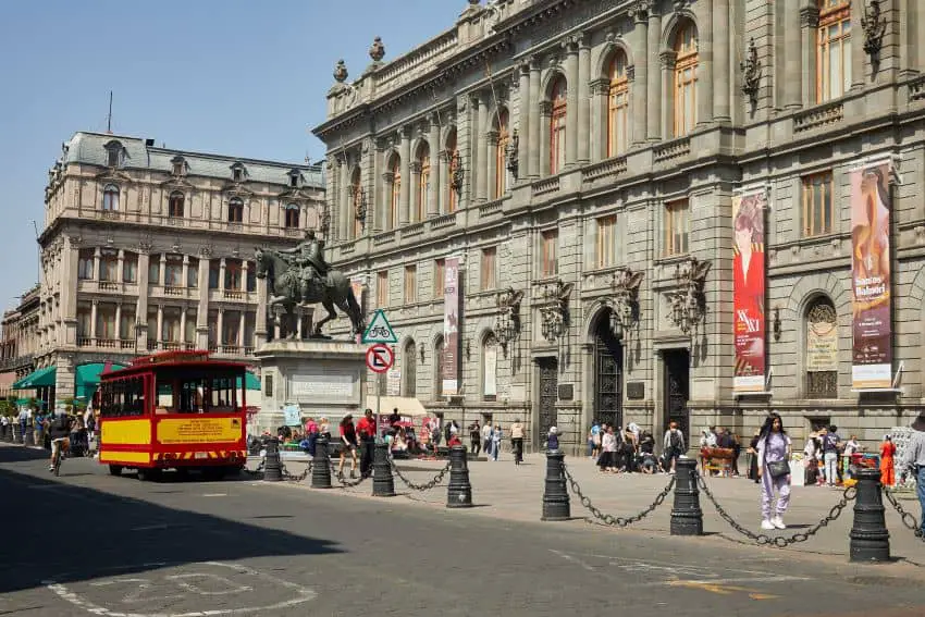 Mexico’s oldest street: Calle Tacuba