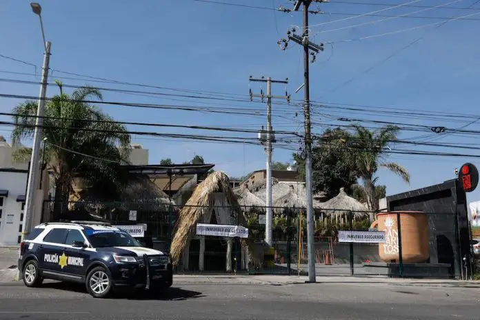 The scene of a massacre at the Los Cantaritos bar in Querétaro on Saturday