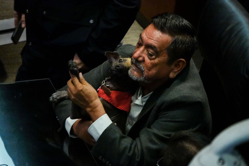 A senator brought his pet to a session that voted on a new animal well-being reform