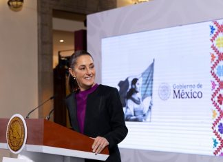 Claudia Sheinbaum Pardo, President of Mexico, led her daily morning press conference, accompanied by Ernestina Godoy Ramos, Legal Advisor to the Federal Executive; Arturo Zaldívar Lelo de Larrea, General Coordinator of Politics and Government; and Miguel Elorza Vázquez, Coordinator of Infodemia.