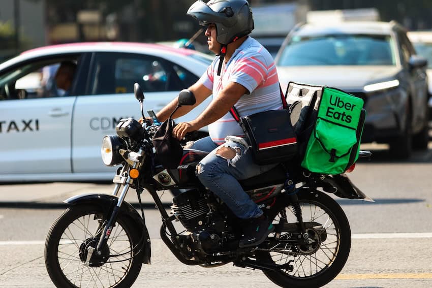 uber eats motorcycle rider
