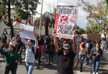 Anti-gentrification ptoresters in Tlalpan