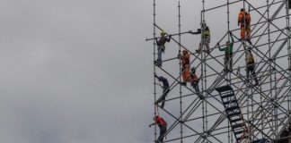 In the first 10 months of the year, the size of Mexico's workforce increased by 723,563, according to INEGI.