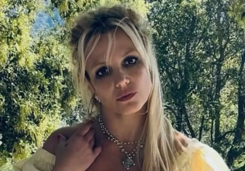 Did Britney Spears just move to Mexico?