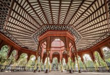 View of Kiosko Morisco, a beautiful landmark of Santa María la Ribera (CDMX)