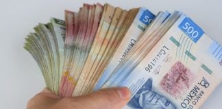 Even if a person is convicted of corruption and serves jail time, the money and/or assets they obtained as a result of their crime are not "normally" recovered in Mexico.