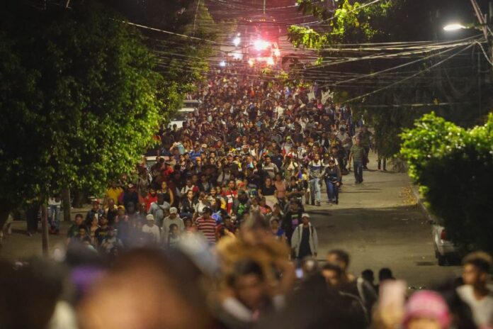 A new migrant caravan took shape in Tapachula, Chiapas just hours before Trump's inauguration as U.S. president on Monday