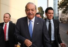 Billionaire Carlos Slim in a business suit