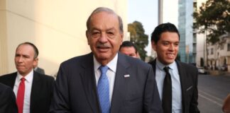 Billionaire Carlos Slim in a business suit