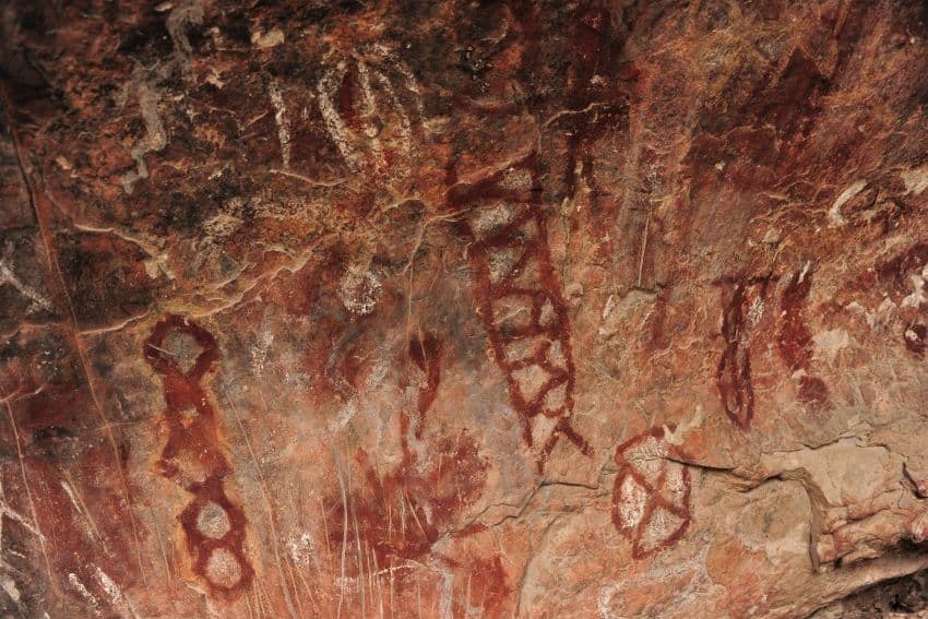 Looters drill away 400-year-old cave art from Coahuila nature reserve