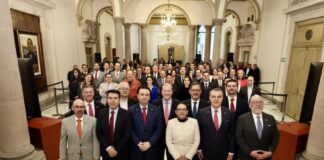 At a meeting with representatives of 70 companies on Tuesday, Interior Minister Rosa Icela Rodríguez recognized the cooperation of the business community in response to an "appeal to goodwill." 
