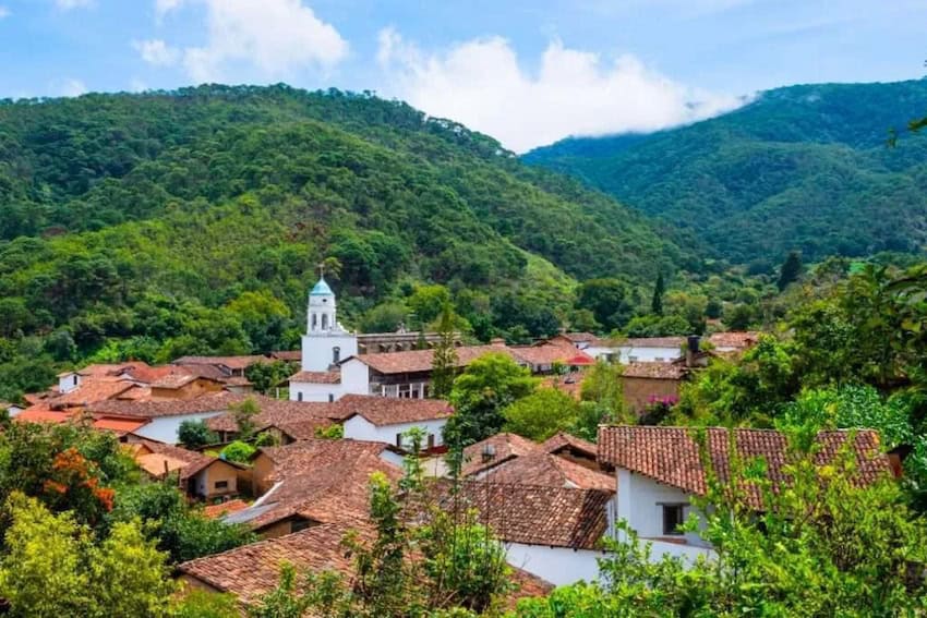 The Pueblo Mágico of San Sebastian del Oeste.