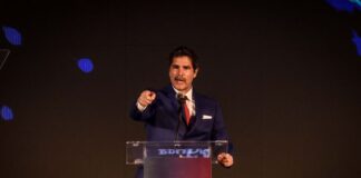 Eduardo Verástegui, born in Tamaulipas in 1974, was a singer and soap opera actor before getting involved in politics.