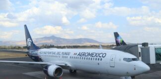 An Aeroméxico airplane