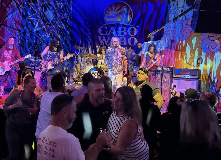 Cabo Wabo, Cabo San Lucas nightlife center