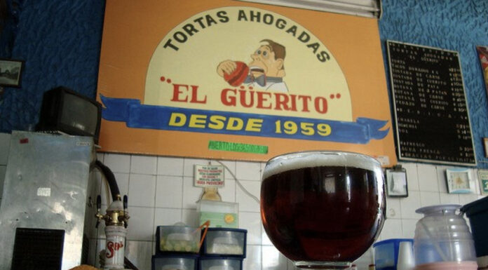 Tortas Ahogadas El Güerito in Guadalajara, an example of great Jalisco food