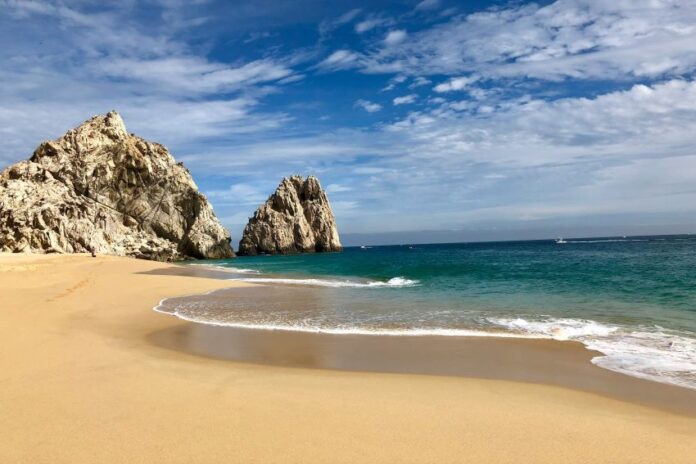 Los Cabos, Baja California Sur, was named one of 52 places to travel in 2025 by the New York Times for its culinary and hotel offerings.