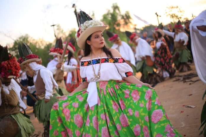 Pochovera dancer at Dance of El Pochó