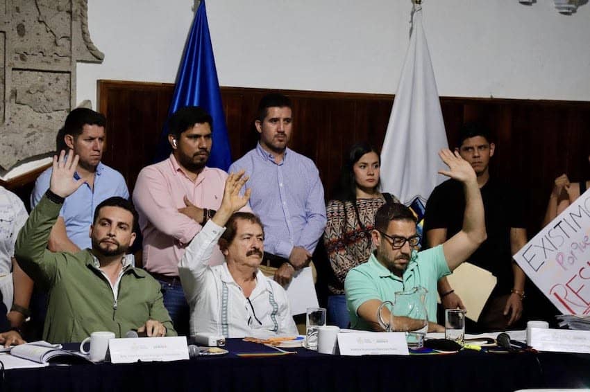 Los miembros del consejo de PV votan en la aprobación de préstamos