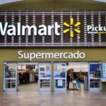 Facade of the entrance to a Walmart store in Mexico.