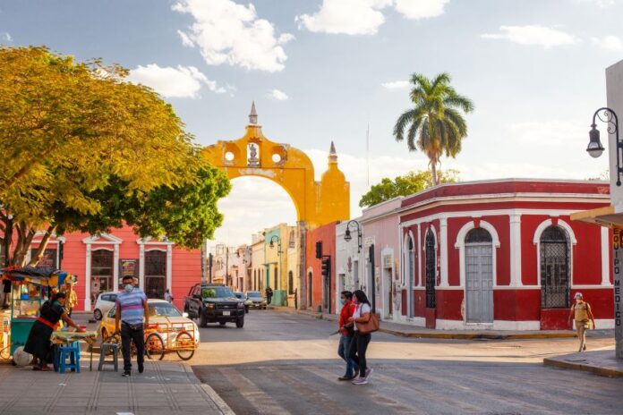 A shot of colonial downtown Mérida in Yucatán