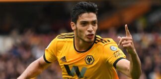 Raúl Jiménez playing for Wolverhampton Wanderers