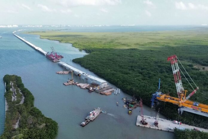 Aerial foto of early stages of Nichupte bridge project