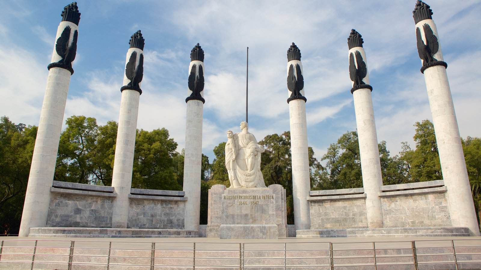 Altar a la Patria monument in Chapultepec Park