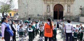 Earthquake alert drill in Mexico