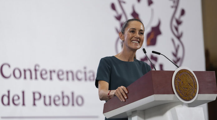 Sheinbaum at her morning press conference