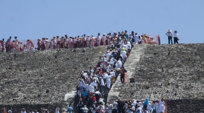 Climbers on the Pyramid of the Moon in Teotihuacan.