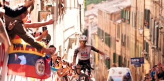 Isaac del Toro at the Giro d'Italia 2025