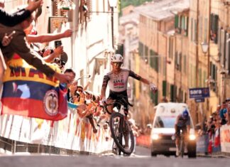 Isaac del Toro at the Giro d'Italia 2025