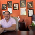 Teuchitlán mayor in his office