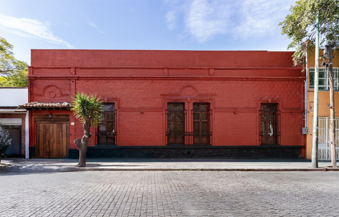 A red house in Mexico City