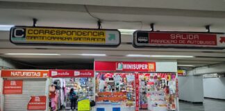 A mini store in the Mexico City Metro