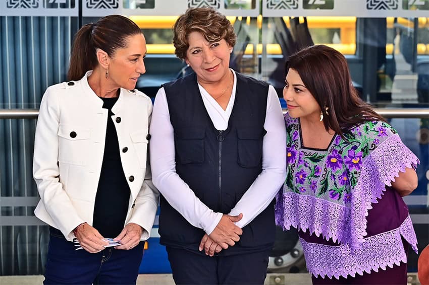Three Mexican female politicians stand together