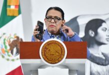 On her second day at the mañanera podium, Interior Minister Rosa Icela Rodríguez coordinated a call from the Civil Protection Minister about Tropical Storm Erick, which is quickly strengthening off the coast of Guerrero.