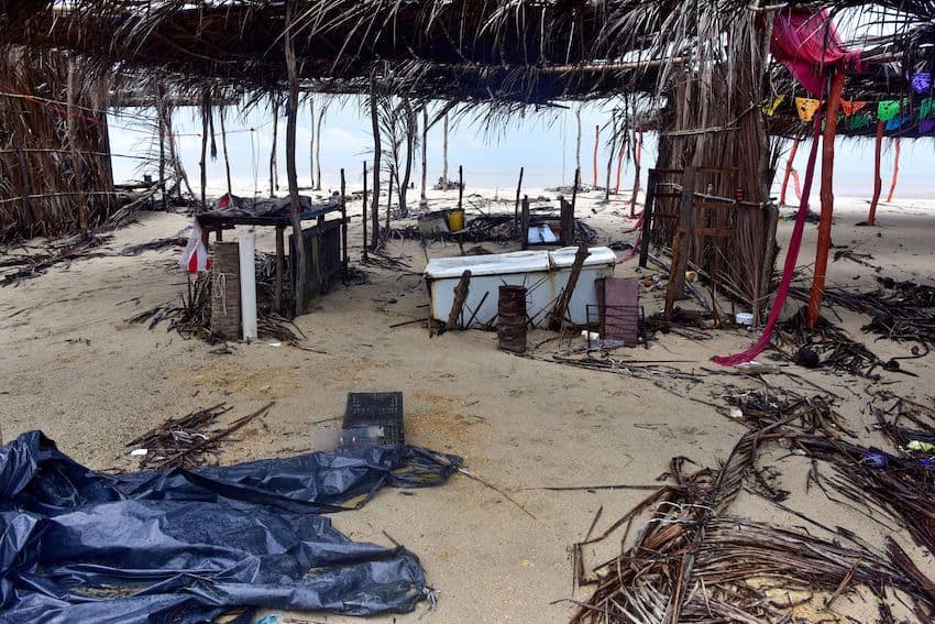 The passage of Hurricane Erick last week damaged at least 26,000 homes in Guerrero and Oaxaca.