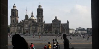 Mexico City Zócalo free of tents