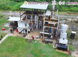 A clandestine oil refinery in Veracruz