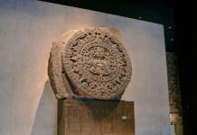 aztec calendar stone