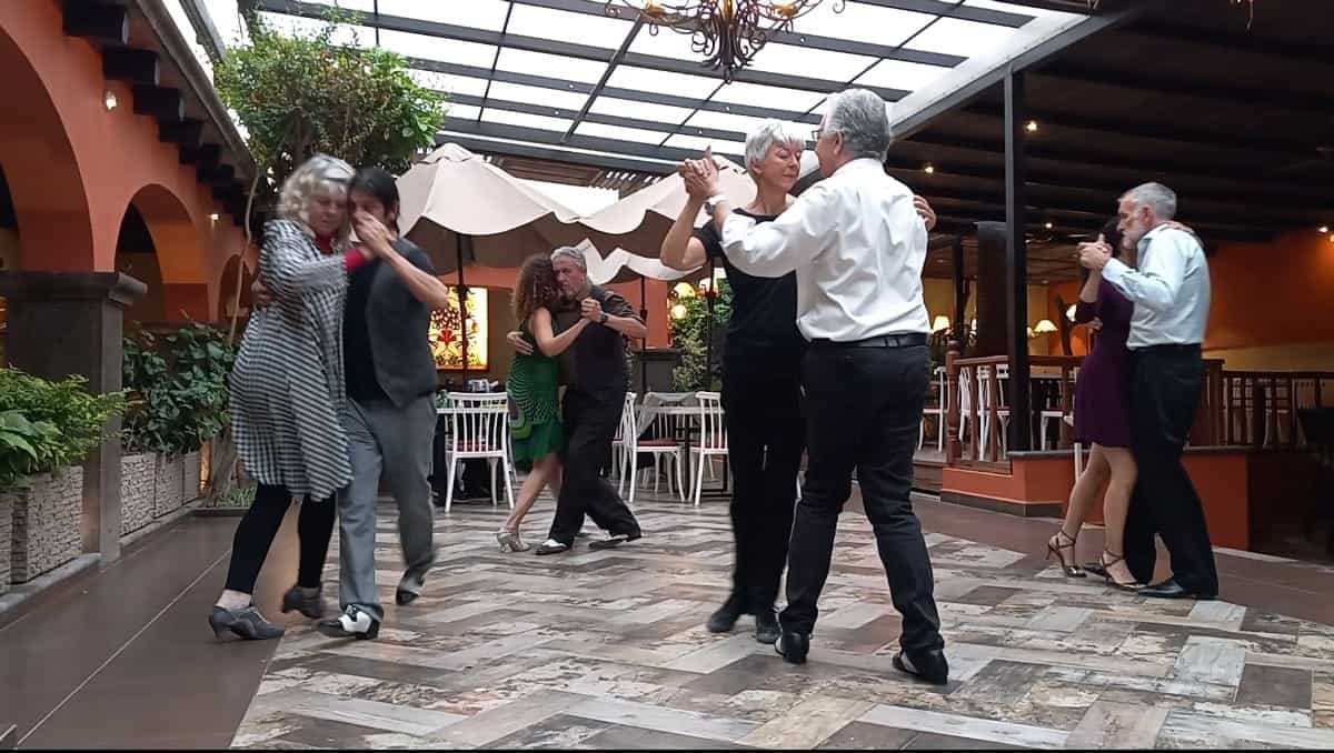 Tango, Chamuyo y Vino…