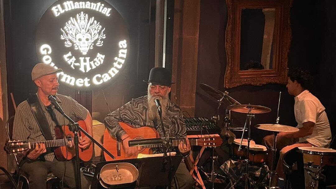 Guitarras Latinas