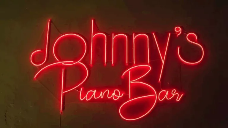 Johnny’s Piano Bar – Special Guest Johnny’s Piano Bar – Special Guest