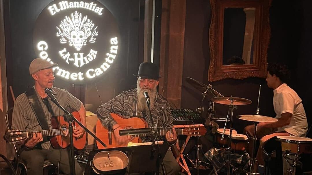 Guitarras Latinas