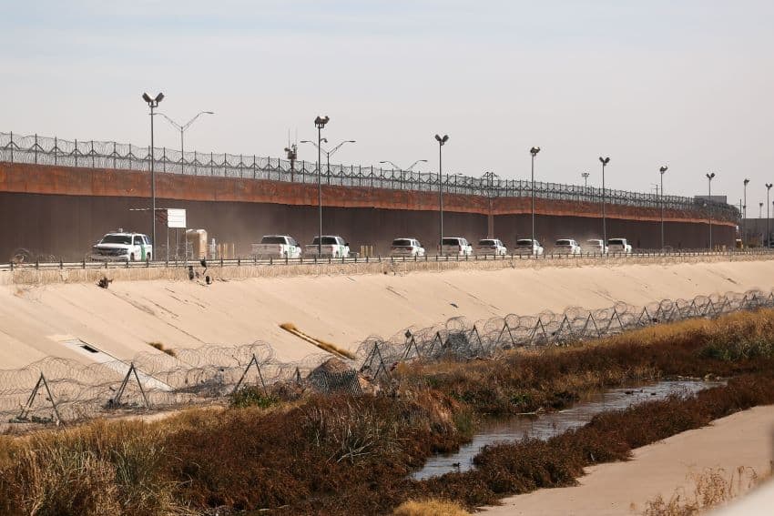 US judge blocks Trump’s ban on asylum claims along Mexico-US border