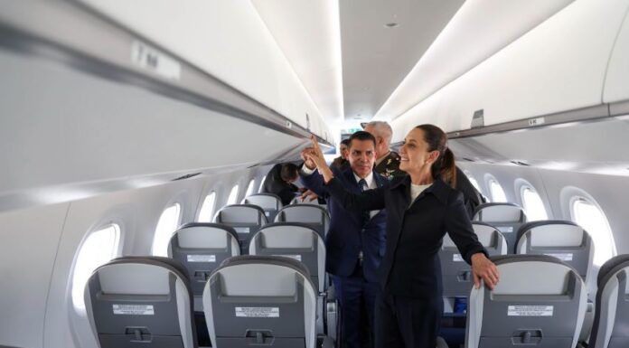 Sheinbaum at Embraer delivery