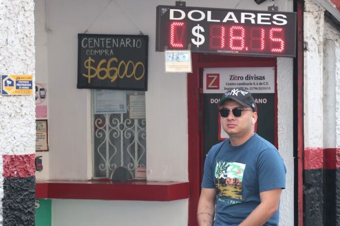 peso dollar